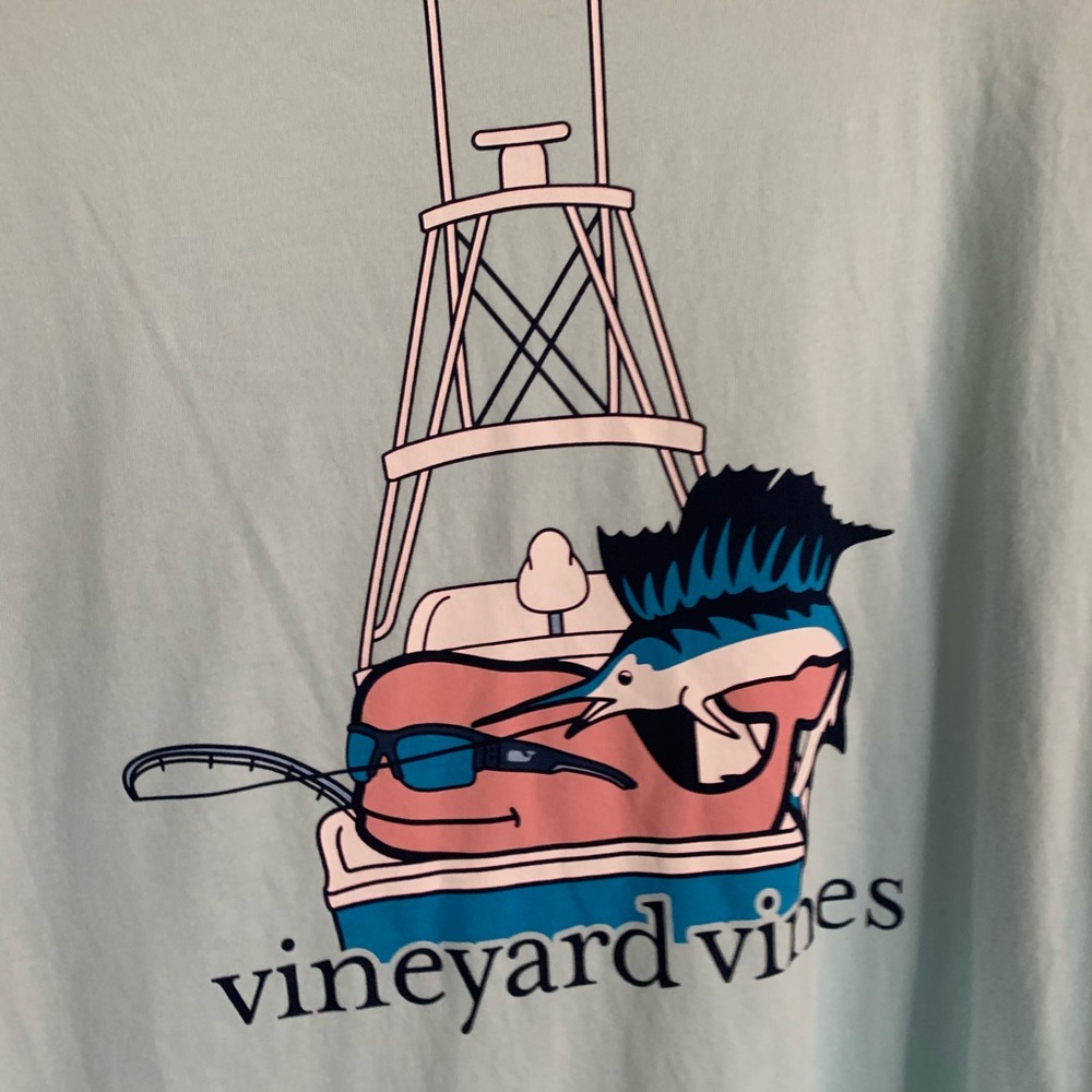 Vineyard Vines t-shirt